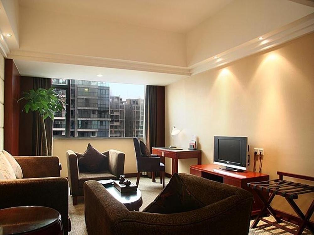 Rong Impression International Hotel Chengdu Exterior photo